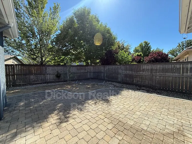 475 Dartmoor Ct — Photo 25