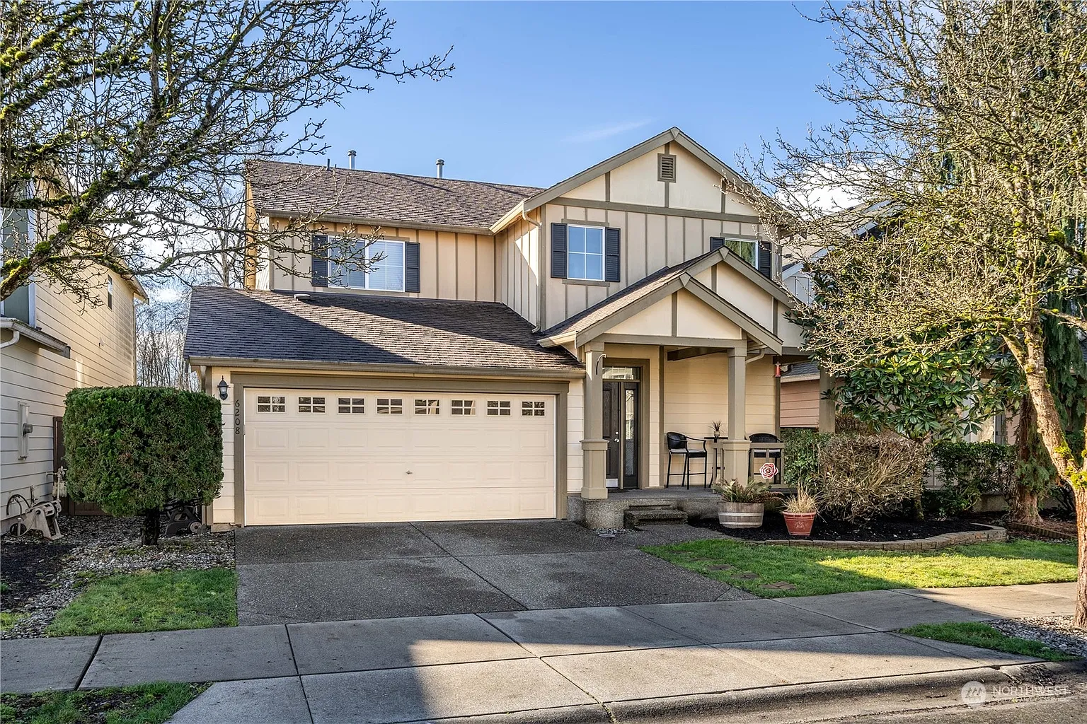 6208 Discovery Street E photo 1