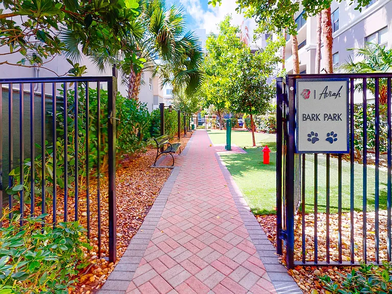 Aviah Flagler Village — Photo 10
