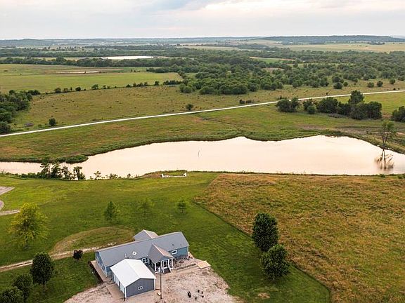 4th image of 33117 SE 800th Rd