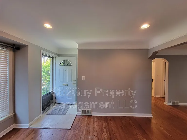 23331 Oak St — Photo 12