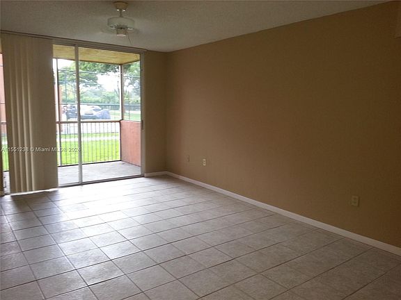 4th image of 8205 Lake Dr #102