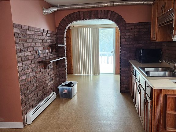 4th image of 6382 Lakeshore Rd