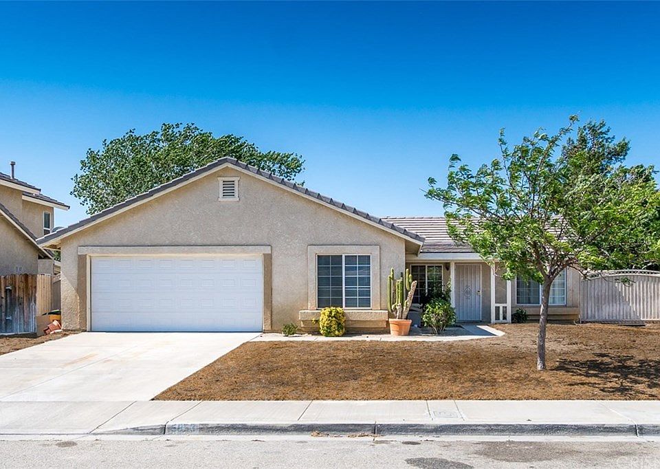 1st image of 5853 Barcelona Dr