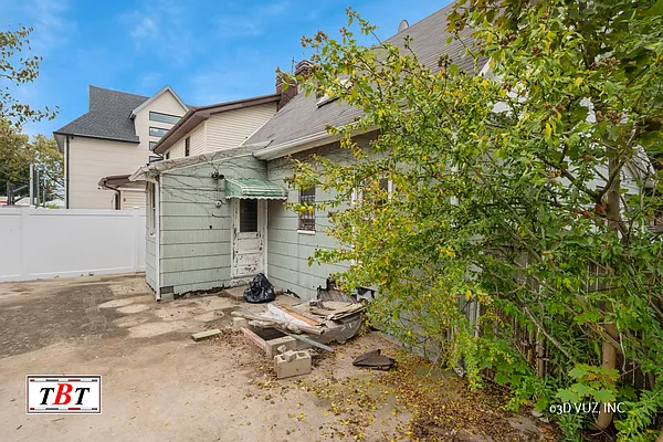 Sold by Behfar Team LLC | media 3