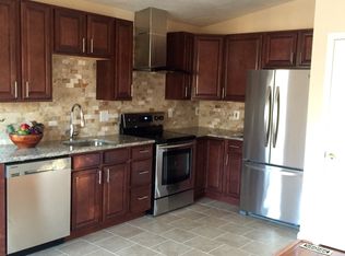 675 213th St, Pasadena, MD 21122