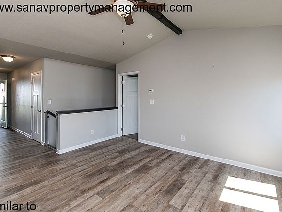3rd image of 3040 Worchester Dr