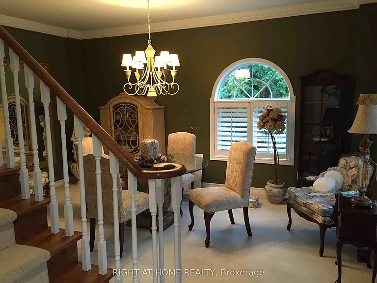 307 Sheridan Ct — Photo 24