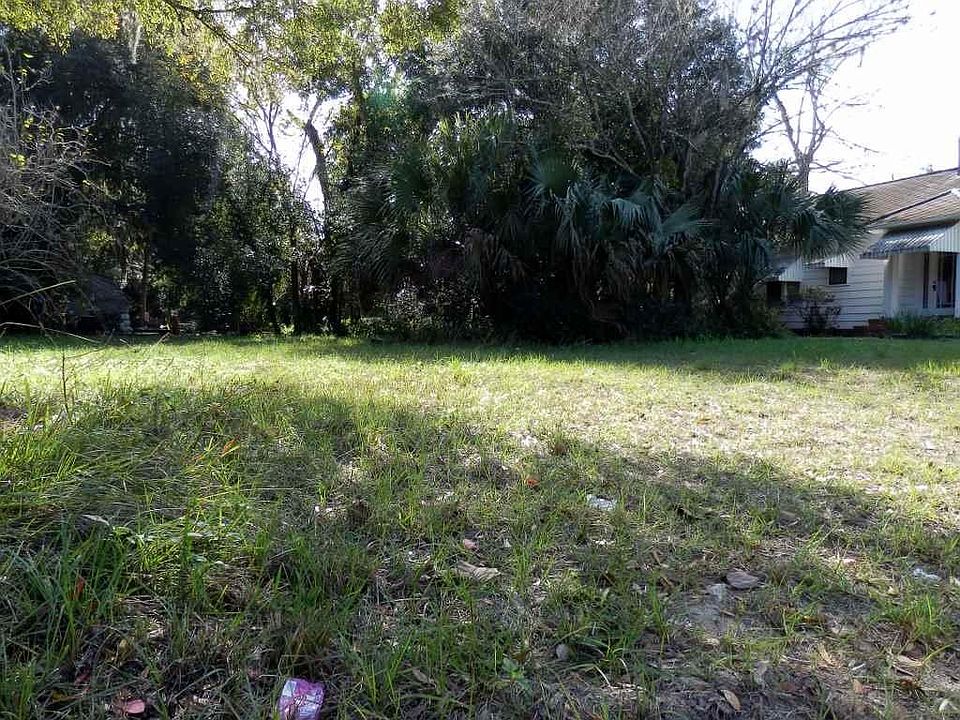 2nd image of Evergreen Ave