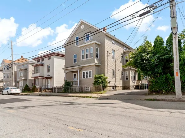 943 Locust St, Fall River, MA 02720
