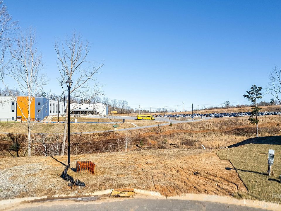 2nd image of 923 Newport Ct #24