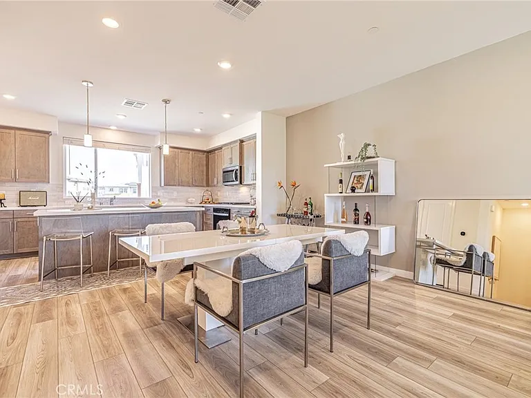 27555 Sanctuary Ct — Photo 6