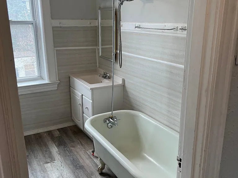 4556 Athlone Ave — Photo 5