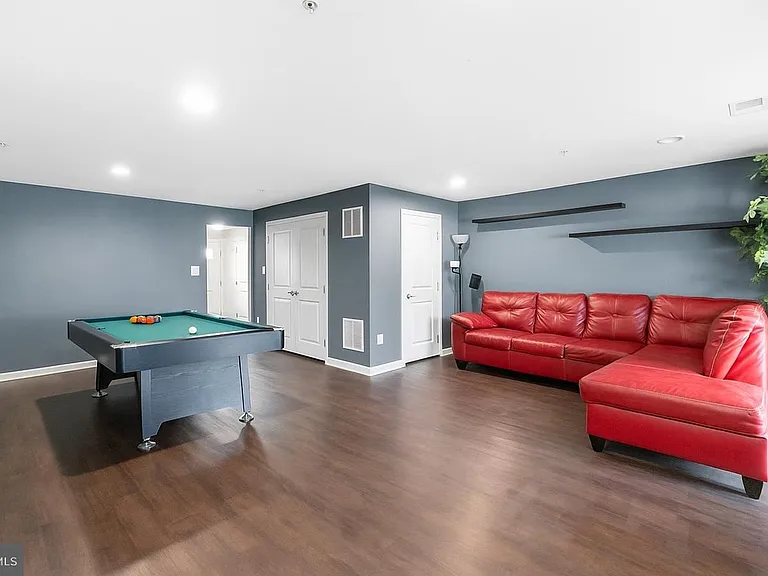 5758 Barts Way — Photo 8