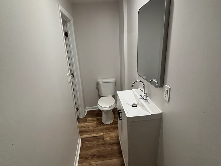 22 New St #22 — Photo 11