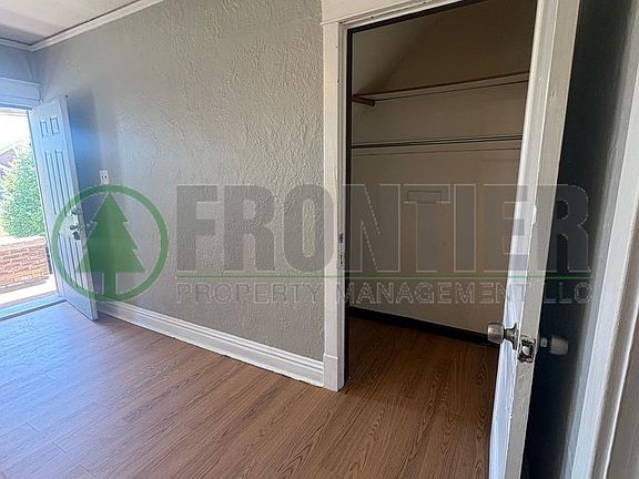 3rd image of 3923-25 Keokuk St #659520F21