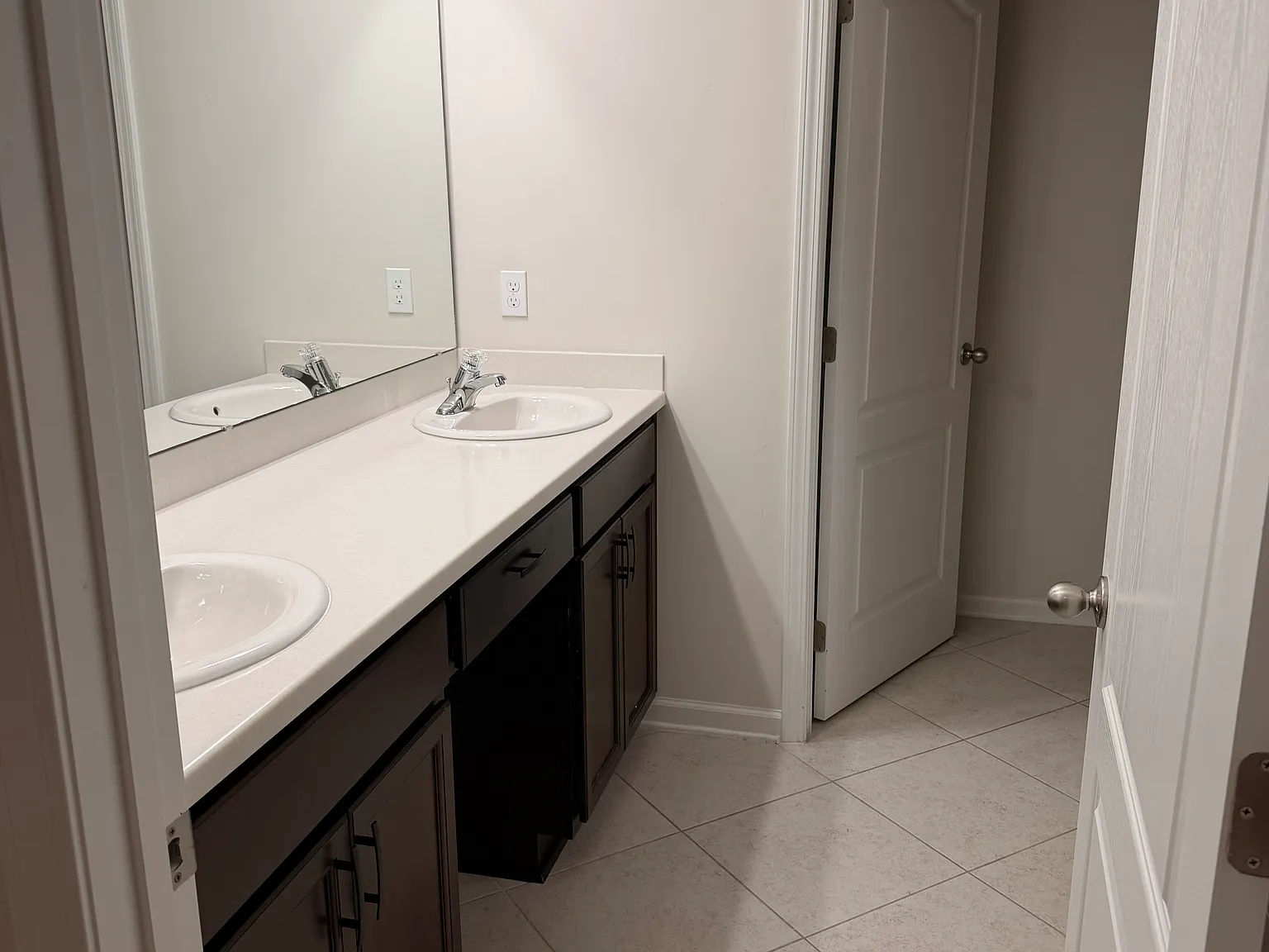 3 bed, 1732 sqft, $2,090 — Photo 4