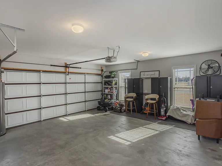 221 Waldron View Dr — Photo 44