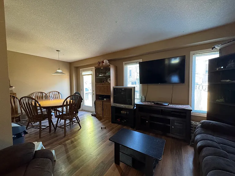 517 Northbrook Pl — Photo 4