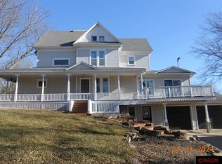 222 W Main St, Madelia, MN 56062