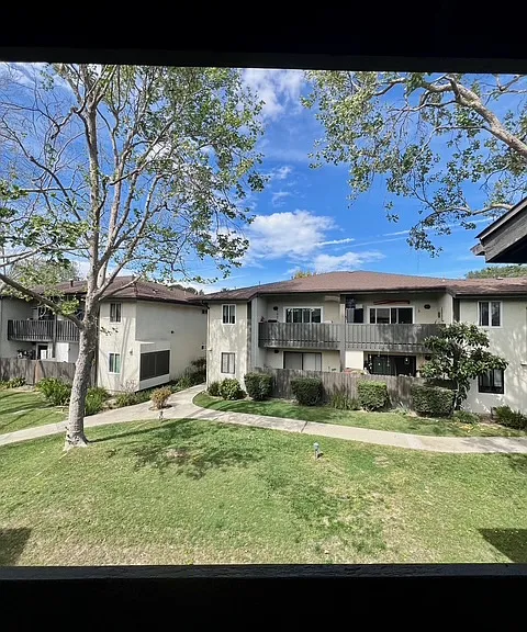 1676 Maple Ave #27 — Photo 7