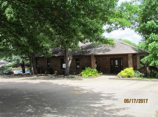 1620 Missouri Ave, Carthage, MO 64836