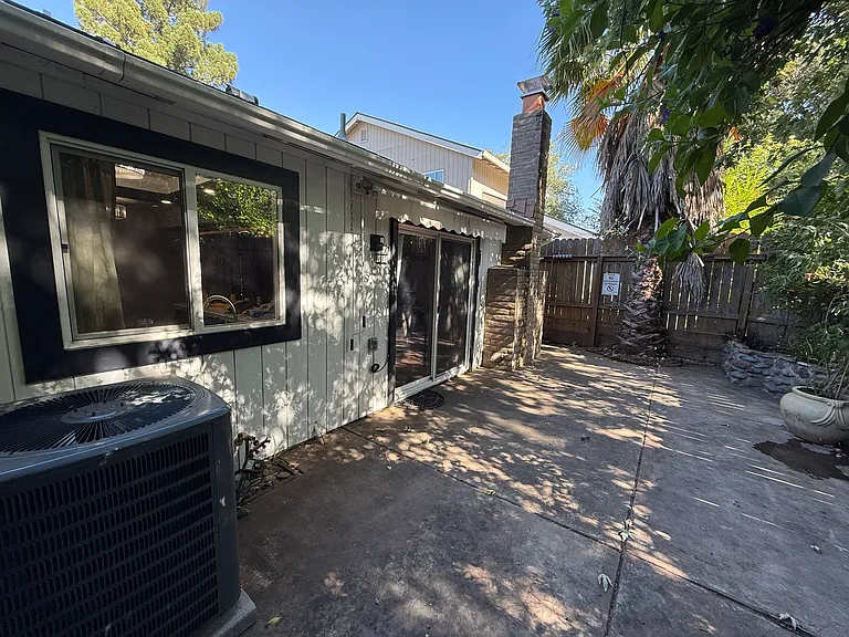 1152 Ravine View Dr — Photo 15
