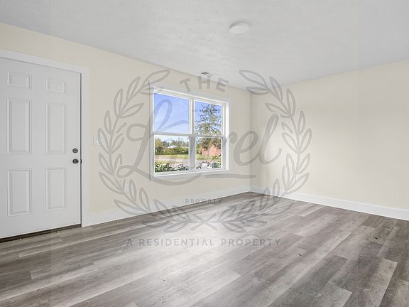 4th image of 453 S Laurel Rd APT 8