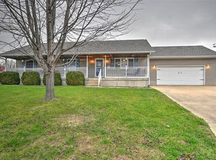 16 View Cir, Oreana, IL 62554