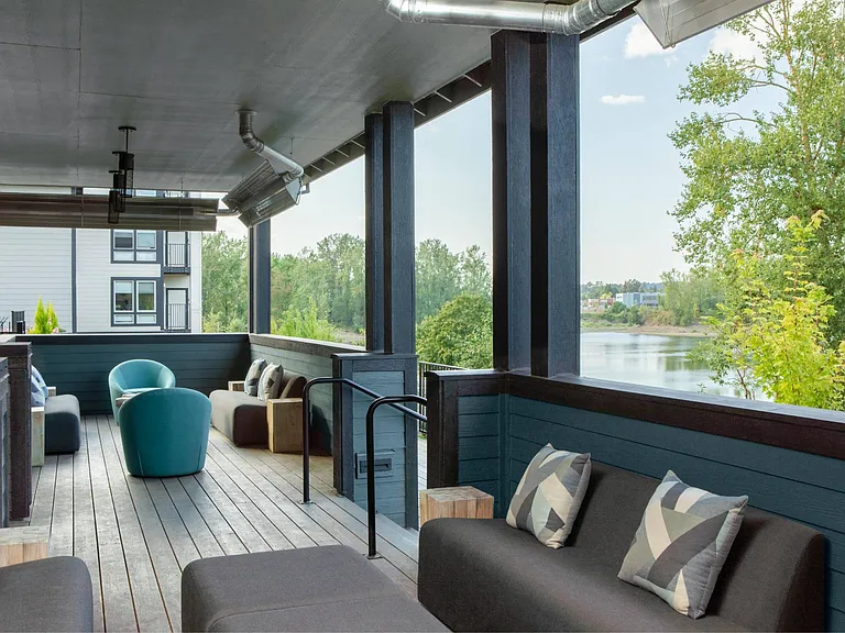 Edgewater at the Cove — Photo 20