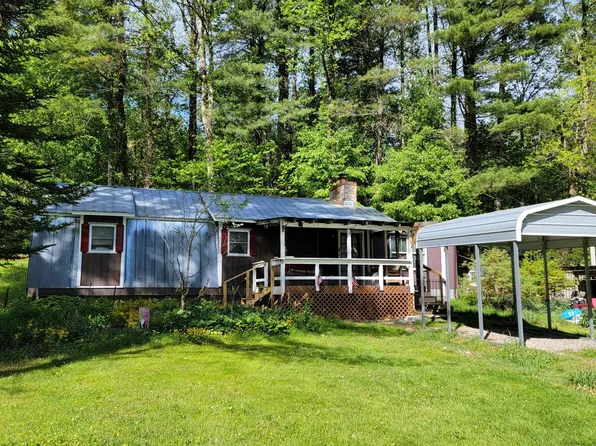 2012 Ackerson Creek Rd, Mountain City, TN 37683