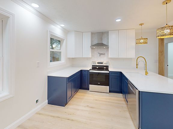 3rd image of 3105 Norman Dr