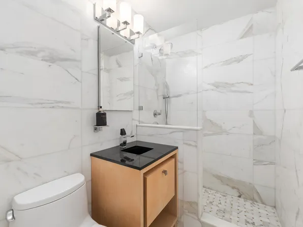 101 West 12th Street 12B image 8 of 9