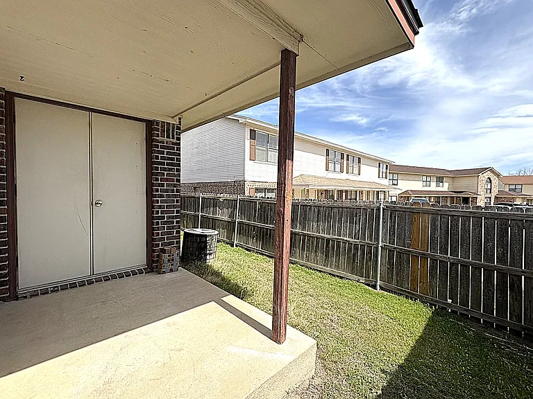 1307 Monroe Loop #D — Photo 13