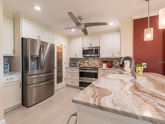 3rd image of 146 Mariner Dr #146