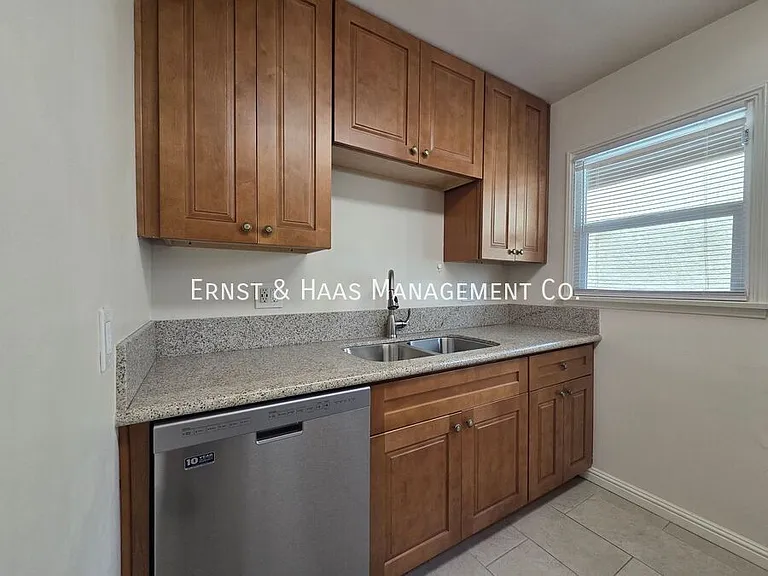 5235 E The Toledo #C — Photo 6