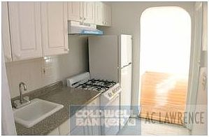 5th image of 371 E 62nd St