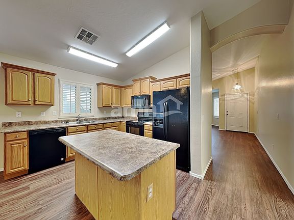 3rd image of 2907 W Jasper Butte Dr