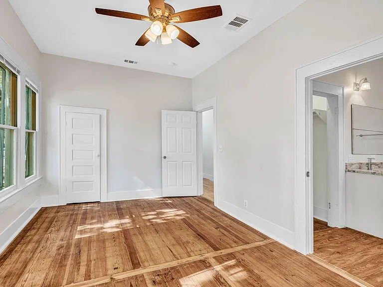 1911 Eva St — Photo 26