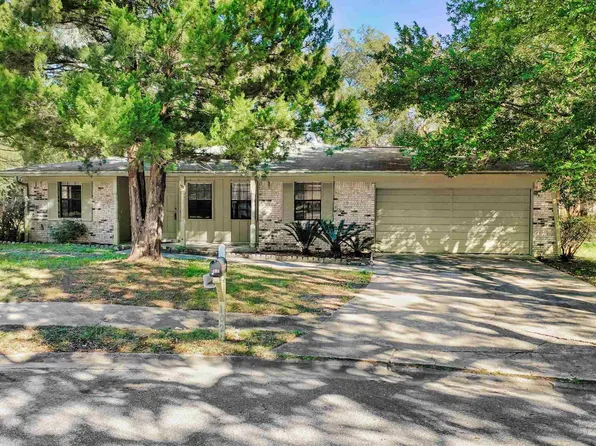 102 Little John Ct, Niceville, FL 32578