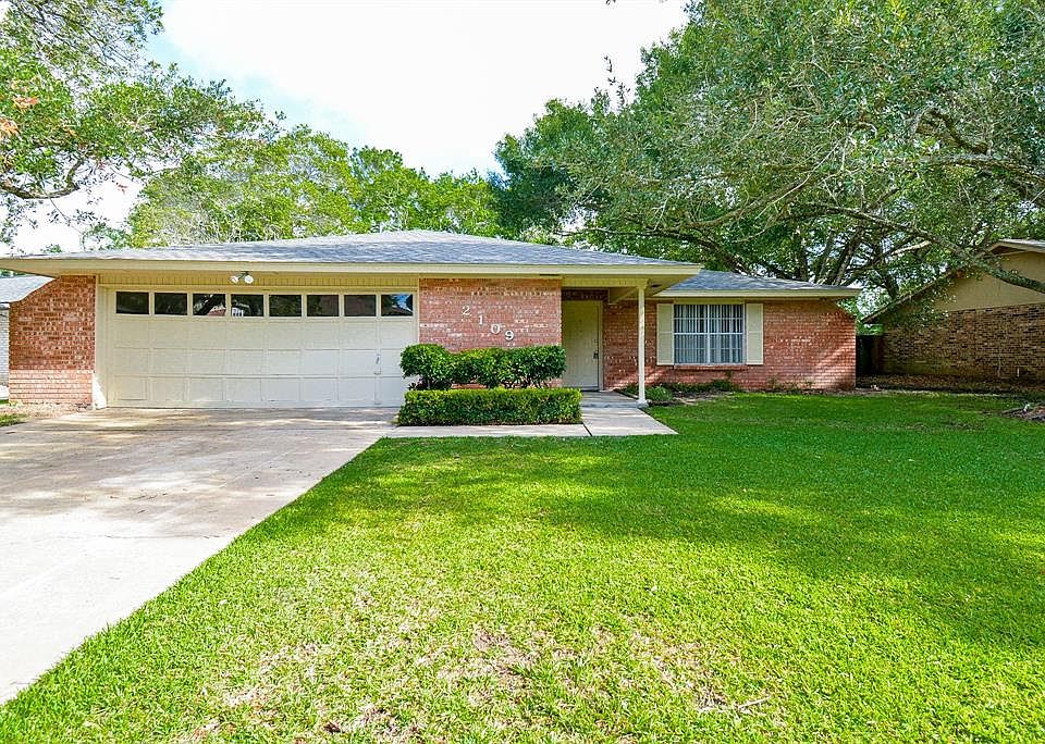 1st image of 2109 Palm Village Blvd