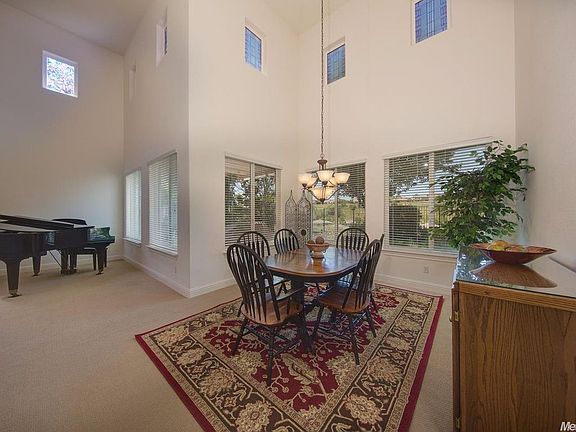 5th image of 1327 Villagio Dr