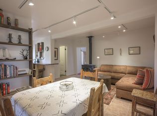 12 Holy Trinity Rd, El Prado, NM 87529