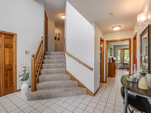 5th image of 8944 Glen Edin Ln
