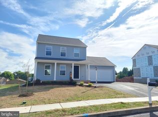 1806 Fountain Rock Dr, Dover, PA 17315