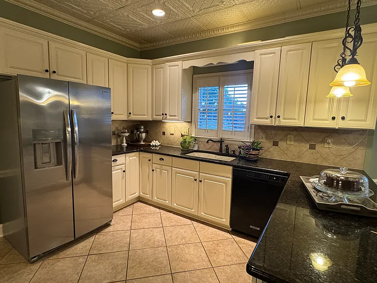 416 Towne Lake Pl — Photo 12