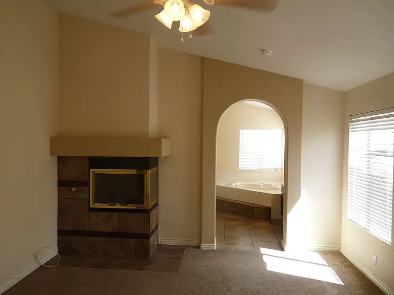 7845 Meadow Creek St — Photo 11