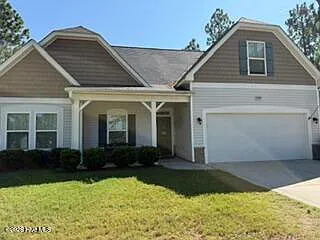 4 bed, 3.0 bath, 2041 sqft, $2,400 — Photo 2