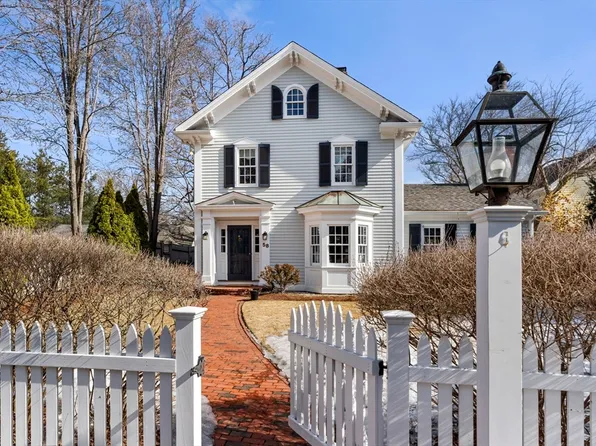 58 West St, Beverly, MA 01915