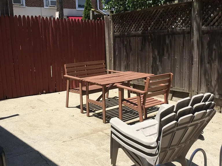 128 Mallory St — Photo 20